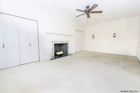 25 Front St, Schenectady, NY 12305 photo 16