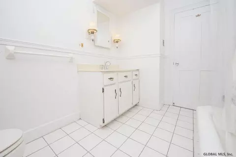 25 Front St, Schenectady, NY 12305 photo 18
