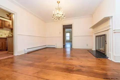25 Front St, Schenectady, NY 12305 photo 7