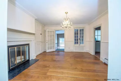 25 Front St, Schenectady, NY 12305 photo 6