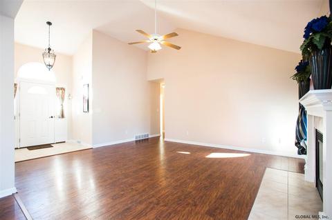 58 Brookhaven Ln, Glenmont, NY 12077 photo 9