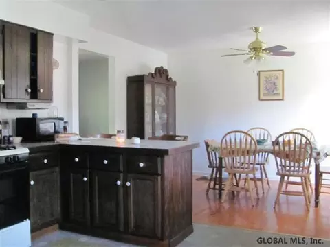 32 Peel St, Selkirk, NY 12158 photo 6