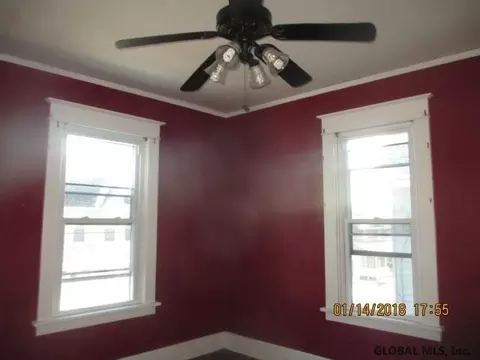 63 Spruce St, Schenectady, NY 12304 photo 7
