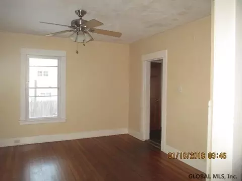63 Spruce St, Schenectady, NY 12304 photo 16