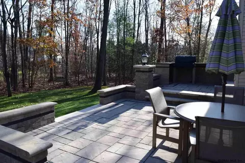 15 Delta Way, Clifton Park, NY 12065 photo 4