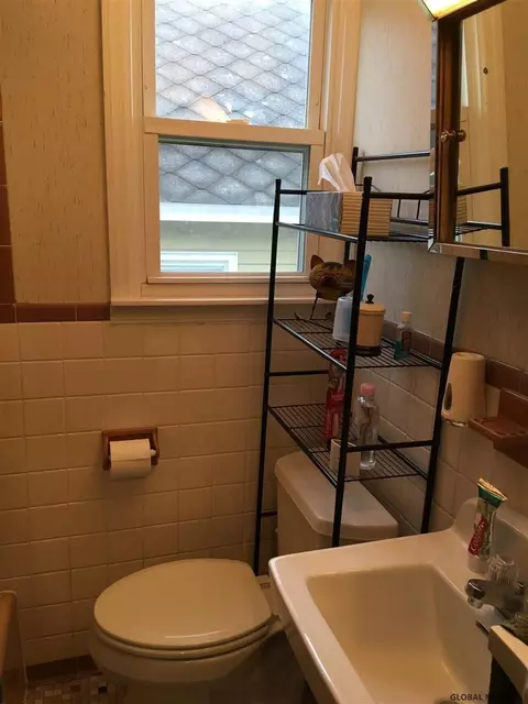 6 Lomasney Ave, Schenectady, NY 12308 photo 14