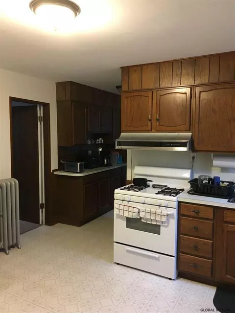 6 Lomasney Ave, Schenectady, NY 12308 photo 11