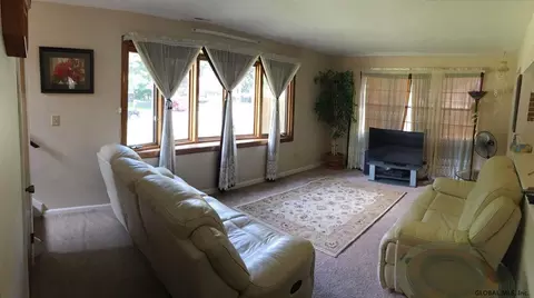 2 E Haystack Rd, Clifton Park, NY 12065 photo 9
