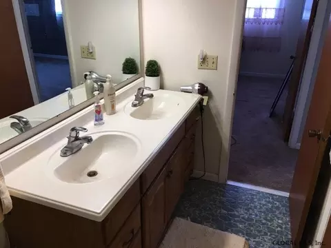 2 E Haystack Rd, Clifton Park, NY 12065 photo 15
