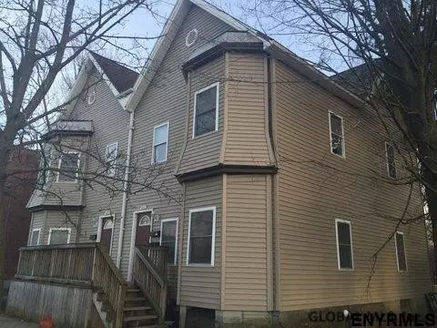 606 Huron St, Schenectady, NY 12305 photo 3