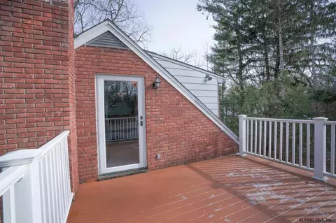 266 Elsmere Ave, Delmar, NY 12054 photo 17