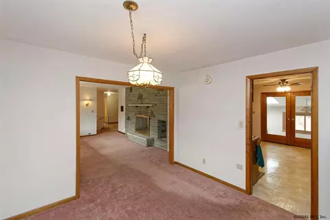 3641 Lydius St, Schenectady, NY 12303 photo 9