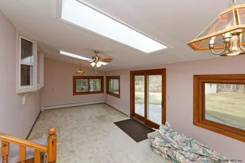 3641 Lydius St, Schenectady, NY 12303 photo 15