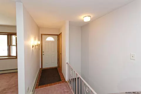 3641 Lydius St, Schenectady, NY 12303 photo 6