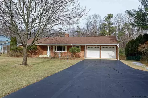 3641 Lydius St, Schenectady, NY 12303 photo 5