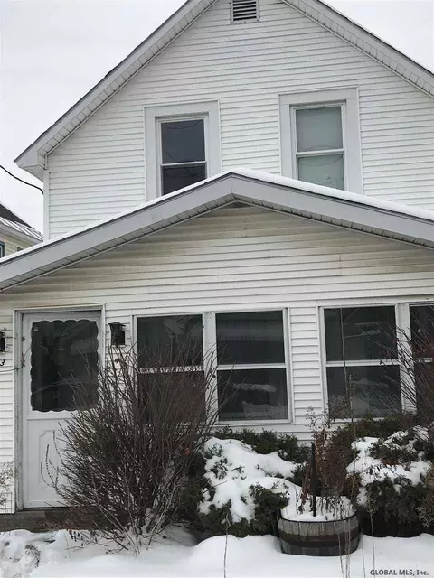 123 Division St, Schenectady, NY 12304 photo 1