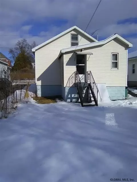 472 Olean St, Schenectady, NY 12306 photo 22