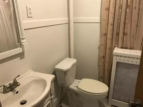 472 Olean St, Schenectady, NY 12306 photo 6