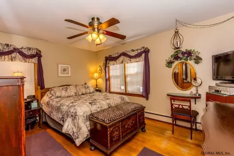 2811 Caroline Ave, Schenectady, NY 12306 photo 13