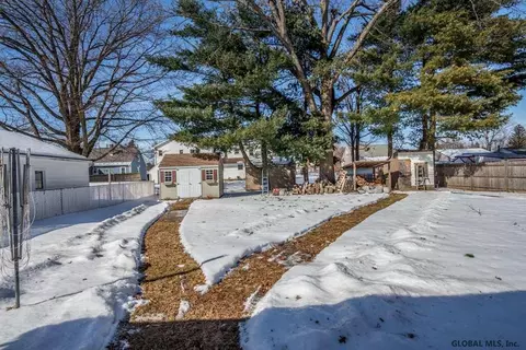 2811 Caroline Ave, Schenectady, NY 12306 photo 24