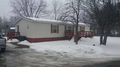 15 Howes Way, Argyle, NY 12809 photo 2