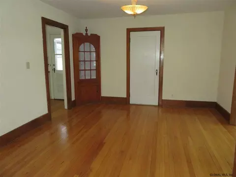 3 Kenaware Ave, Delmar, NY 12054 photo 4