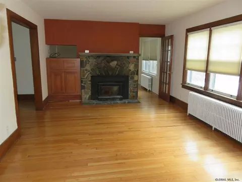 3 Kenaware Ave, Delmar, NY 12054 photo 2
