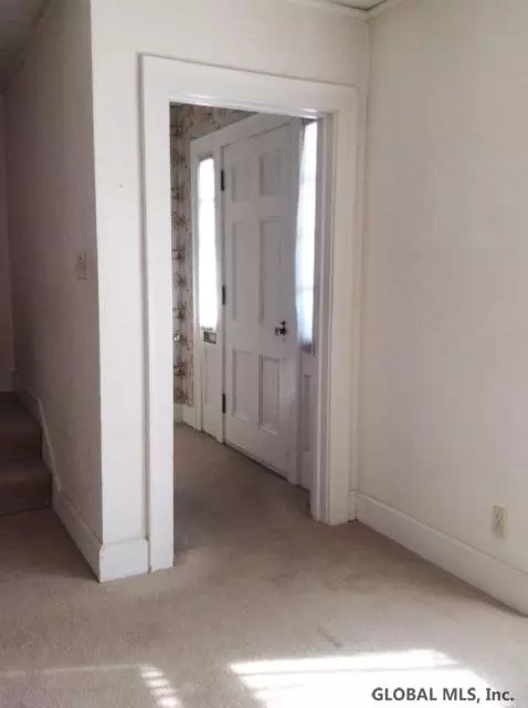 1175 Sumner Ave, Schenectady, NY 12309 photo 4