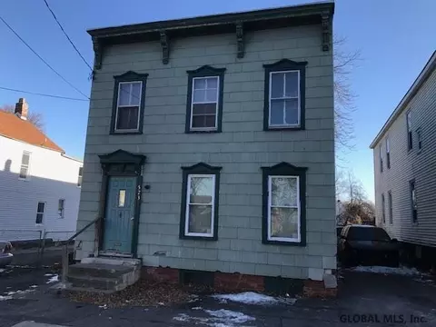 523 Summit Ave, Schenectady, NY 12307 photo 1