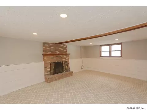 15 Christina Ct, Saratoga Springs, NY 12866 photo 9