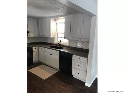 15 Christina Ct, Saratoga Springs, NY 12866 photo 6