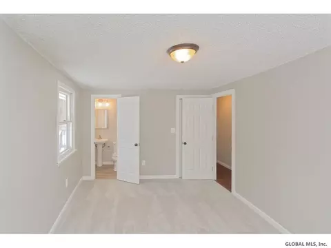 15 Christina Ct, Saratoga Springs, NY 12866 photo 10