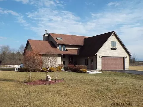 403 Mckay Rd, Amsterdam, NY 12010 photo 1