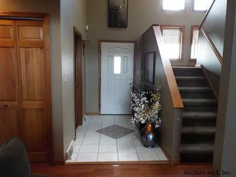 403 Mckay Rd, Amsterdam, NY 12010 photo 16