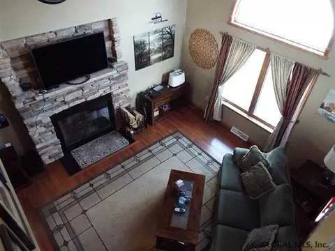 403 Mckay Rd, Amsterdam, NY 12010 photo 5