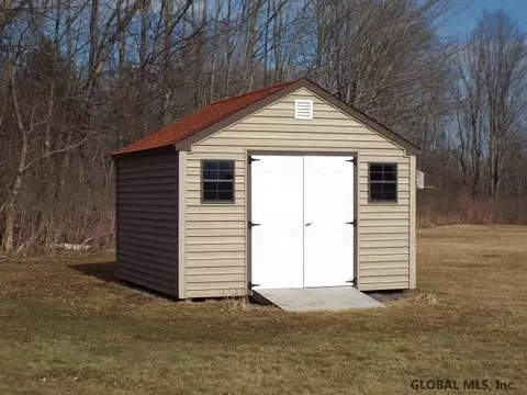 403 Mckay Rd, Amsterdam, NY 12010 photo 25
