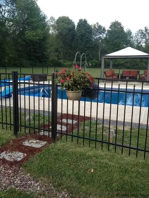 403 Mckay Rd, Amsterdam, NY 12010 photo 21