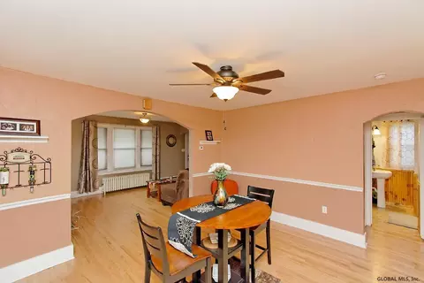 1280 Baker Ave, Schenectady, NY 12309 photo 8