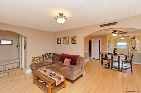 1280 Baker Ave, Schenectady, NY 12309 photo 6