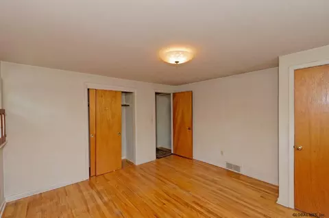 2359 Pine Ave, Schenectady, NY 12304 photo 11