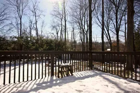 76 Parkwyn Dr, Delmar, NY 12054 photo 25