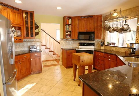289 Rector Rd, Schenectady, NY 12302 photo 6