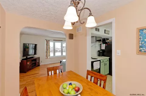 1013 Obrien Ave, Schenectady, NY 12303 photo 8