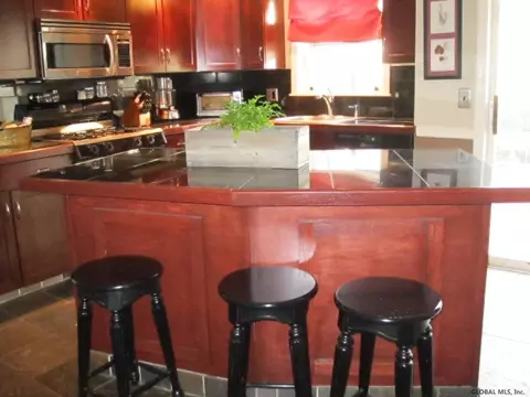 41 Daniel St, Slingerlands, NY 12159 photo 5