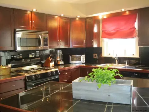 41 Daniel St, Slingerlands, NY 12159 photo 4