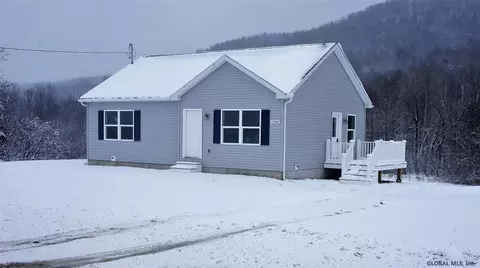 1296 Coach Rd, Argyle, NY 12809 photo 1