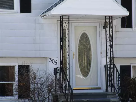 305 Oregon Ave, Schenectady, NY 12304 photo 3