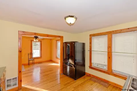 486 Bradford Rd, Schenectady, NY 12304 photo 10