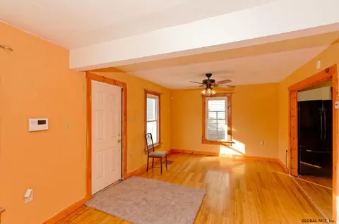 486 Bradford Rd, Schenectady, NY 12304 photo 5