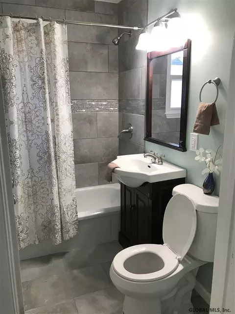 1081 Outer Dr, Schenectady, NY 12303 photo 9